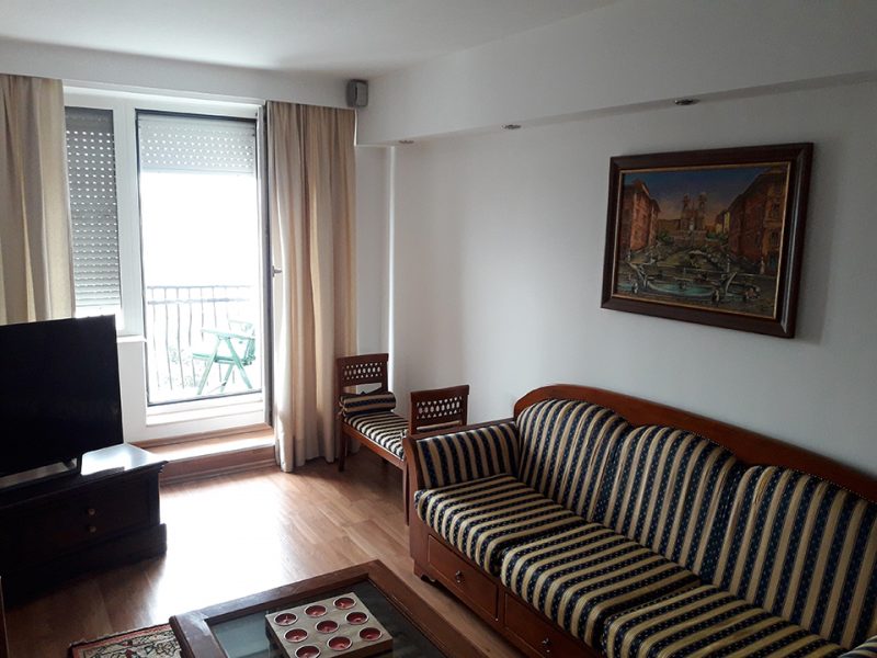 Apartament-3-camere-de-vanzare-b-dul-Decebal-Oradea-AP52