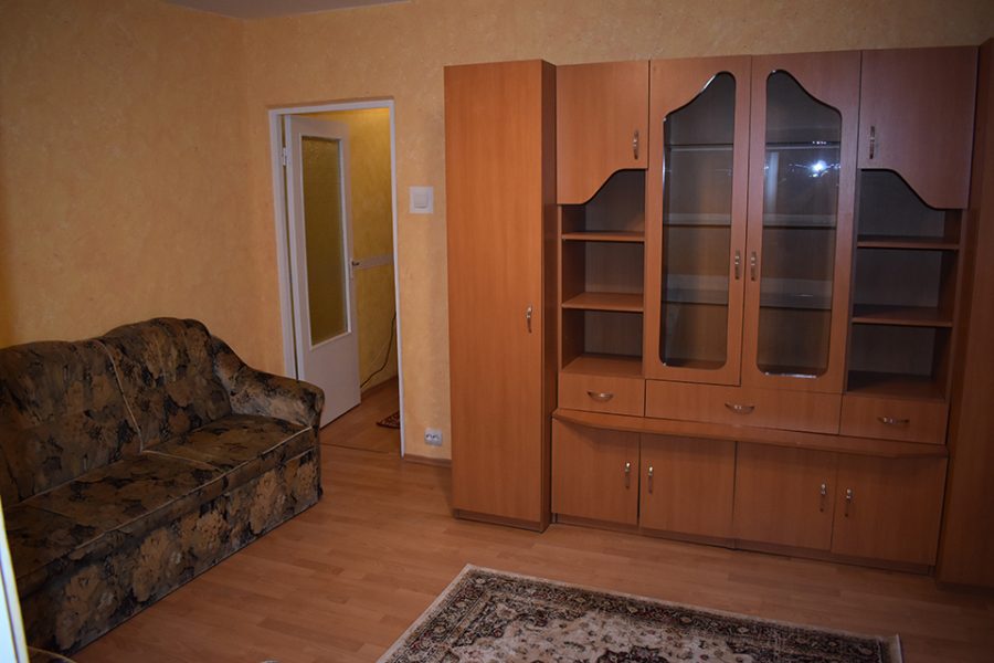 apartament-2-camere-de-inchiriat-cart.-Rogerius-Oradea-AP80