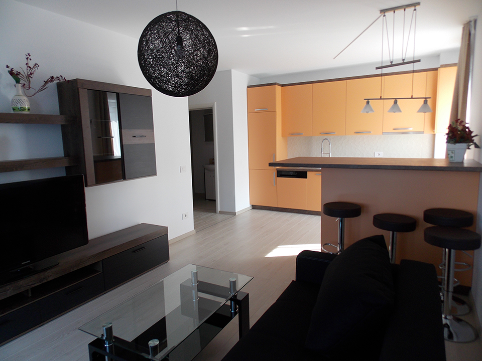 apartament-3-camere-de-inchiriat-Prima-Universitatii-Oradea-AP102