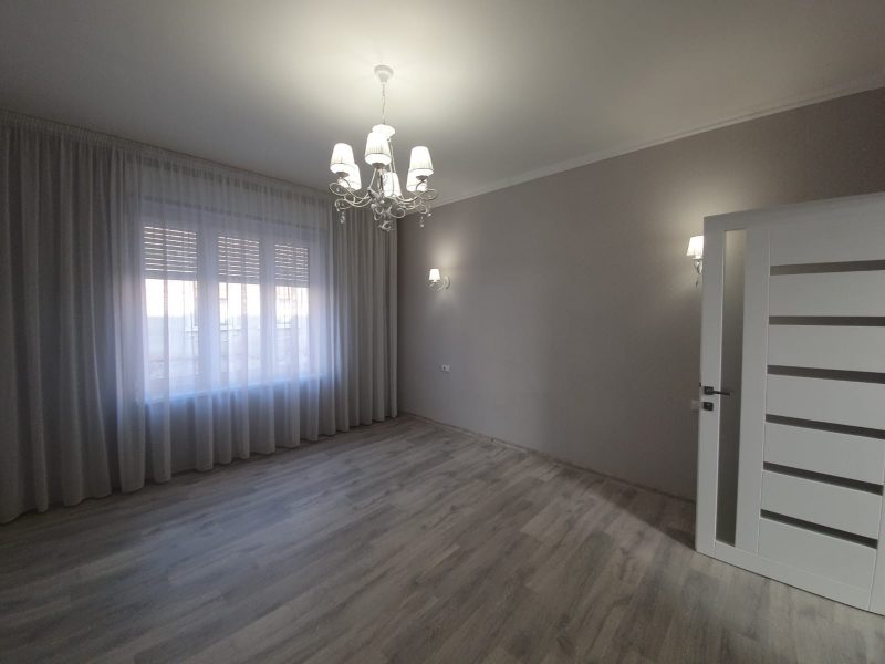 apartament-3-camere-de-vanzare-ultracental-Oradea-AP117