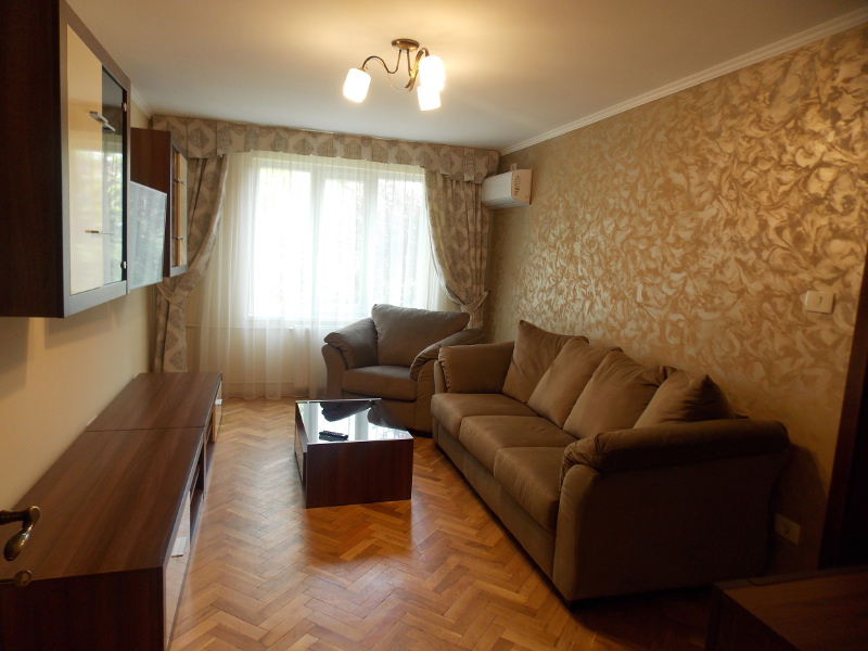 apartament-3-camere-de-inchiriat-str.-Transilvaniei-Oradea-AP136